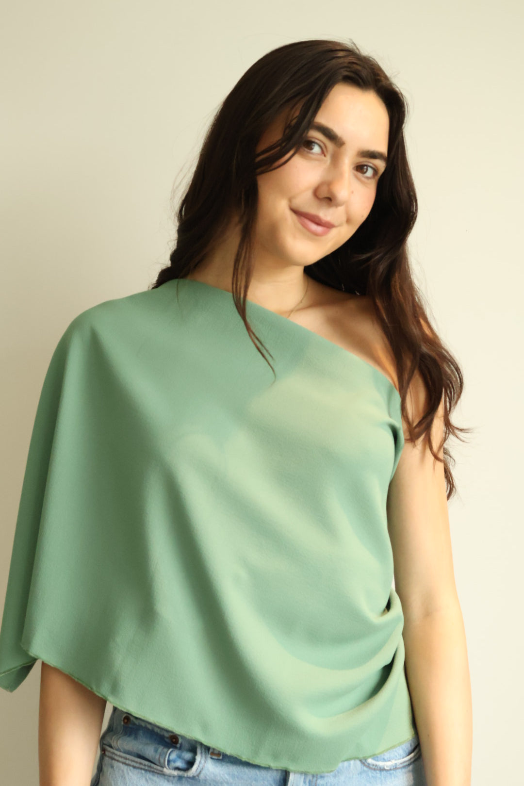 The transitional top (green)