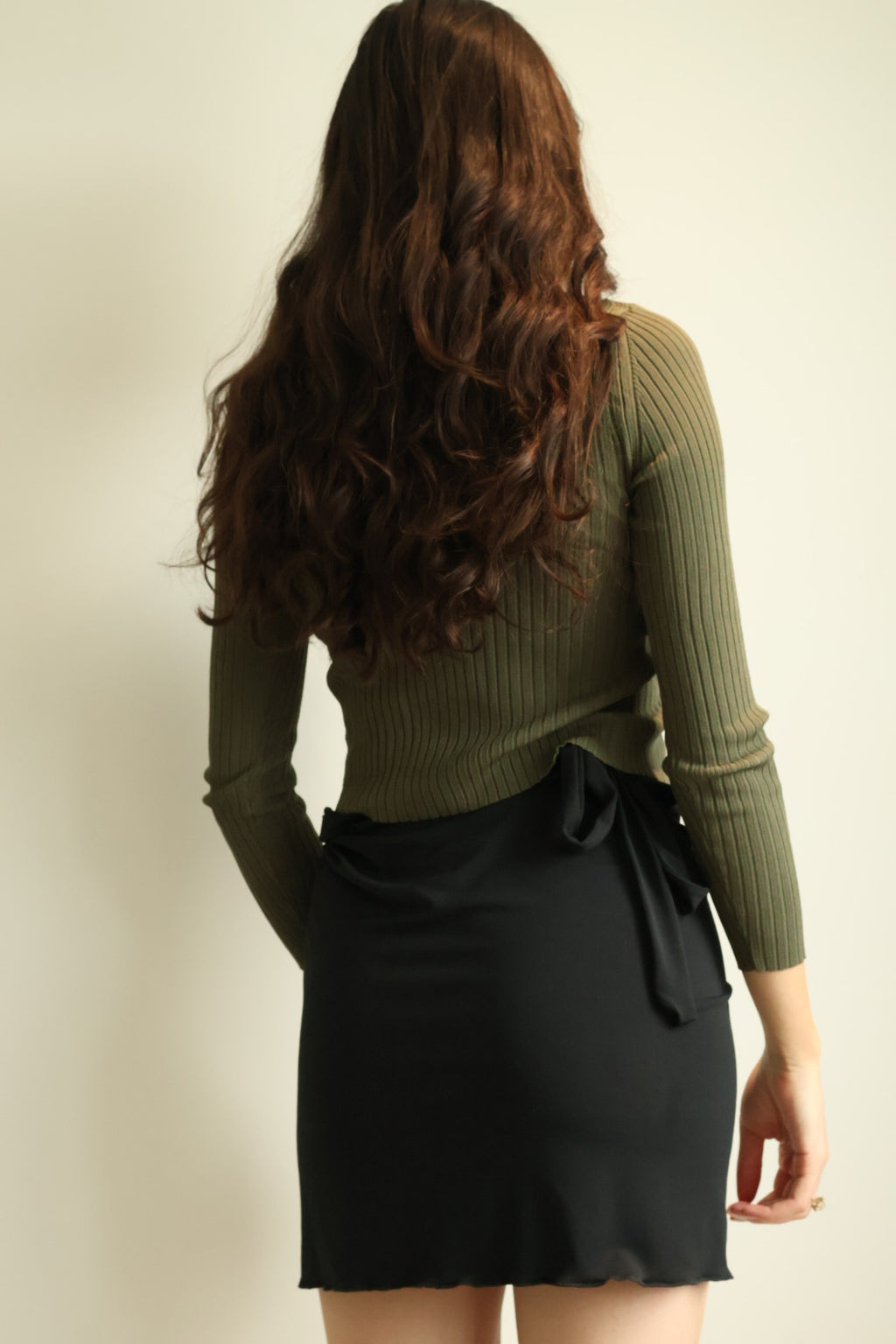 The transitional piece (black spandex)